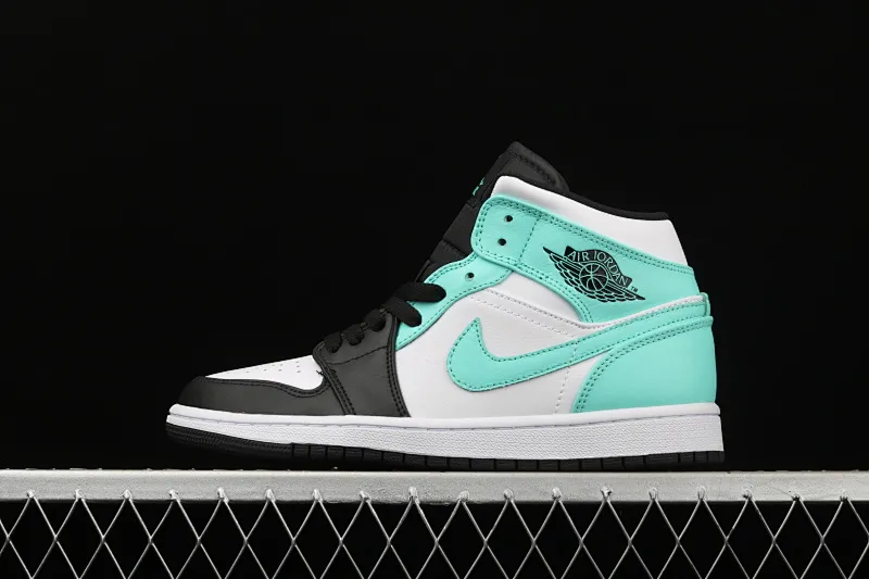 All categories Air Jordan Jordan series basketball shoes Air Jordan 1 Mid Air Jordan 1 Mid AJ1 Joe 1 black and white blue Zhongbang basketball shoes 554724-132